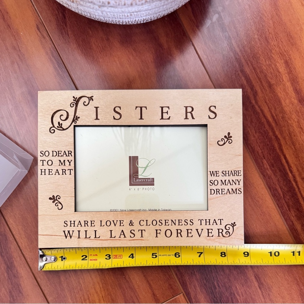 Sisters Wood Photo Frame - Share Love & Closeness - Picture 3 of 6